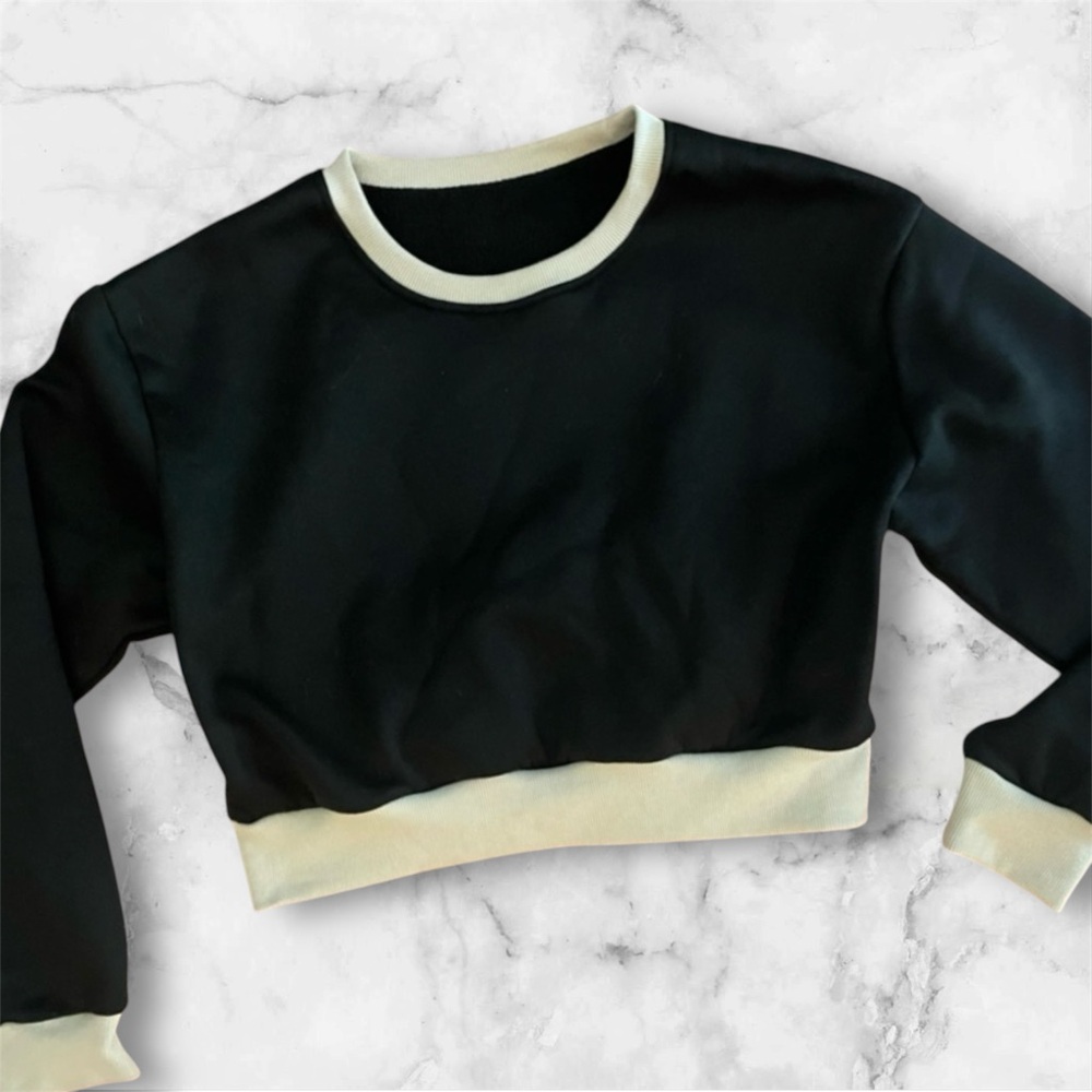 Cropped Crewneck Sweatshirt